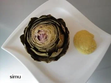 Rezept: Artischocken mit Mung-Creme Artischocken mit Mung-Creme - Rezept