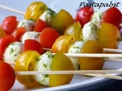 Mozzarella auf Tomate - Rezept