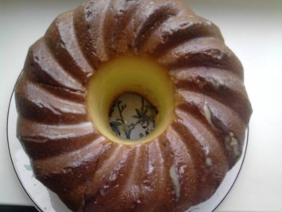 Eierlikör-Guglhupf - Rezept mit Bild - kochbar.de