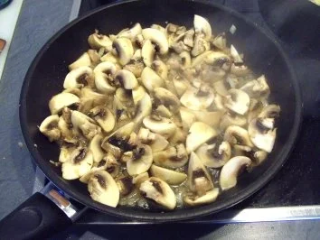 Rezept: Gebratene Champignons Bild Nr. 7 Gebratene Champignons - Rezept - Bild Nr. 7