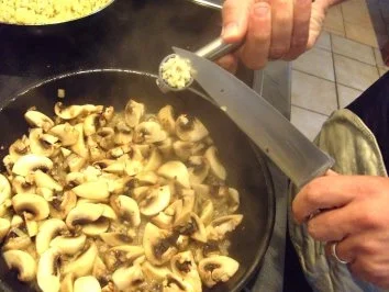 Rezept: Gebratene Champignons Bild Nr. 5 Gebratene Champignons - Rezept - Bild Nr. 5