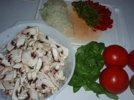 Deftiges: Gefüllte Hackfleisch-Kartoffeln mit Tomatensoße - Rezept - Bild Nr. 3