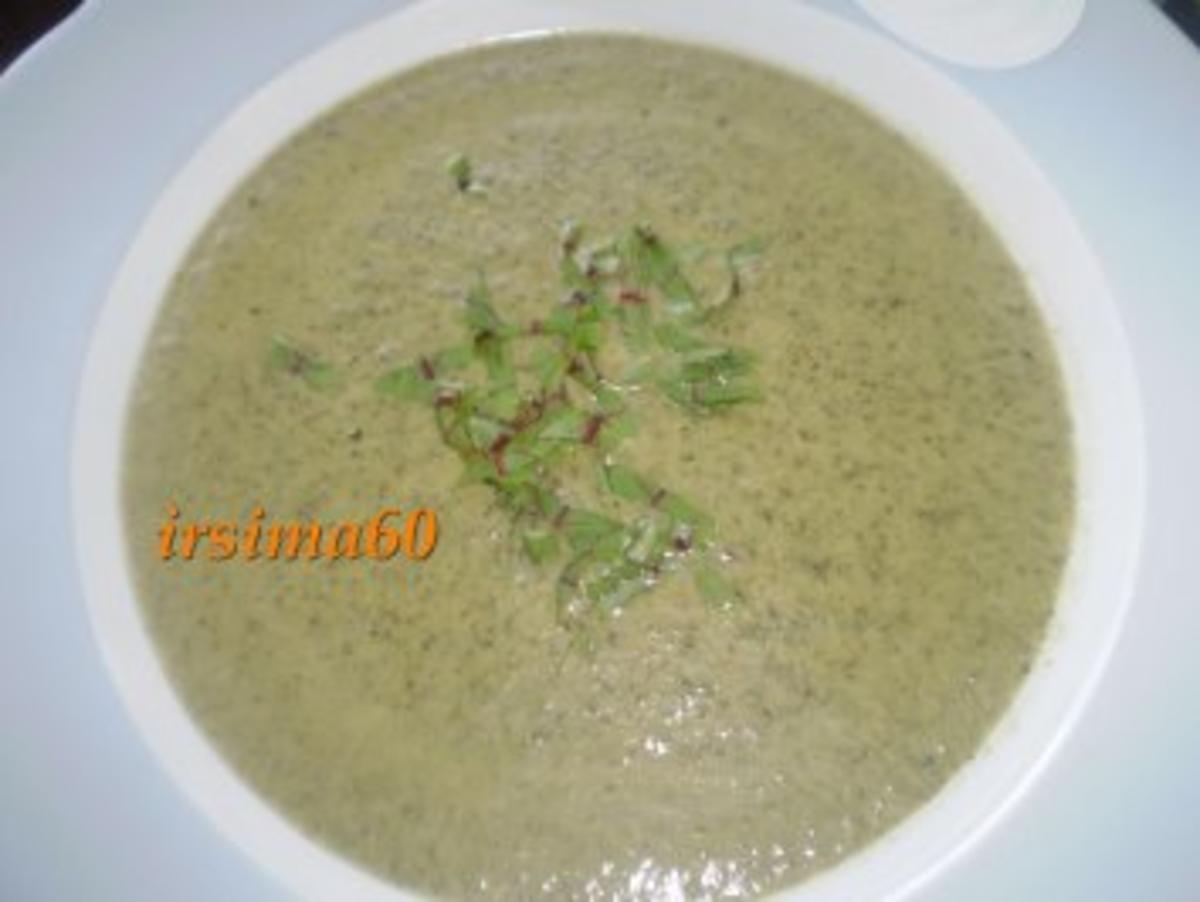 Bilder für Zucchini – Sauerampfersuppe - Rezept