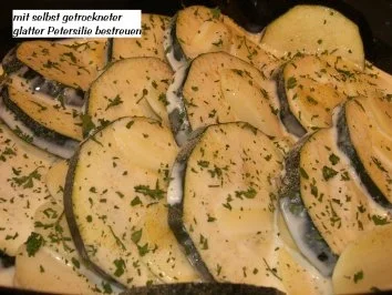 Rezept: Gemüse: ZUCCHINIGRATIN Bild Nr. 5 Gemüse: ZUCCHINIGRATIN - Rezept - Bild Nr. 5