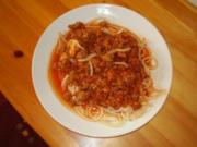 Spaghetti mit Tomatensosse nach "Bologneser Art" - Rezept