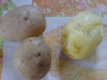 Rezept: Falsche Marzipantorte oder Kartoffeltorte Bild Nr. 6 Falsche Marzipantorte oder Kartoffeltorte - Rezept - Bild Nr. 6