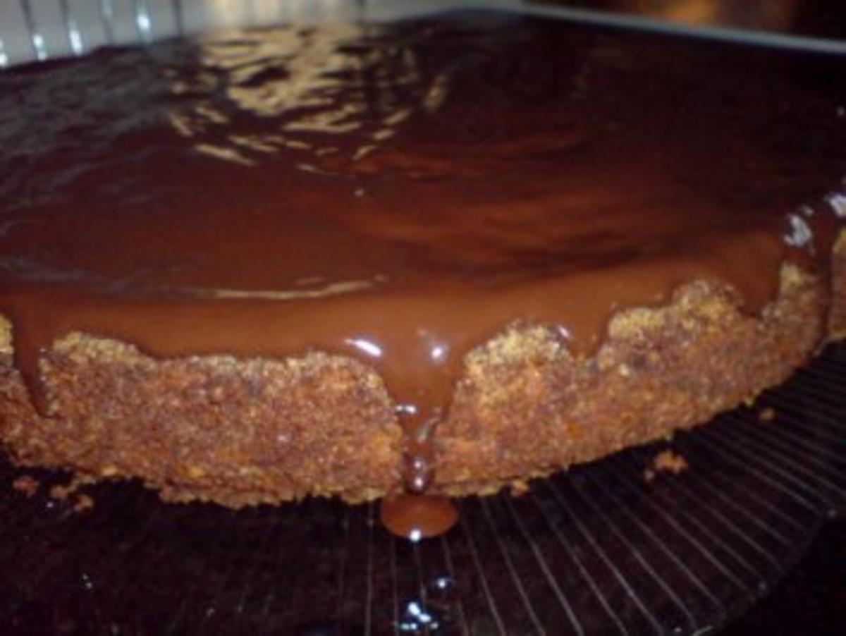 Falsche Marzipantorte oder Kartoffeltorte - Rezept - Bild Nr. 19