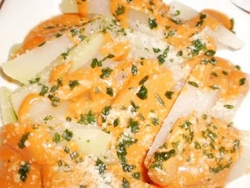 Rezept: Kohlrabi-Penne in Tomatensoße Bild Nr. 2 Kohlrabi-Penne in Tomatensoße - Rezept - Bild Nr. 2