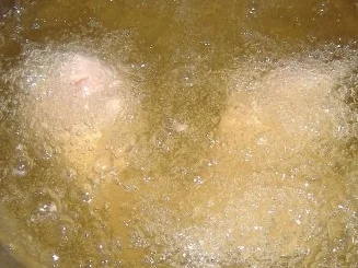 Marinierte Hähnchenbollen mit Salat in Zitronen-Wasabi-Vinaigrette - Rezept - Bild Nr. 4