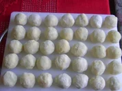 Ringlotten oder Mirabellen im Kartoffelteigmantel (auf steirisch Knödl) - Rezept