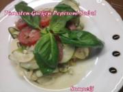 Tomaten-Gurken-Peperoni-Salat - Rezept