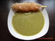 Zucchini-Mangold-Suppe mit Garnelenspieß - Rezept