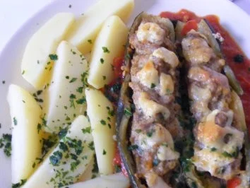 Rezept: Gefüllte Zucchini Gefüllte Zucchini - Rezept