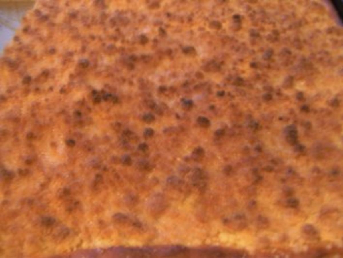 BLECHKUCHEN - Streuselkuchen mit Sahne - Rezept - Bild Nr. 3