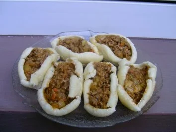 Fingerfood: Pizzaschiffchen Bolognese - Rezept