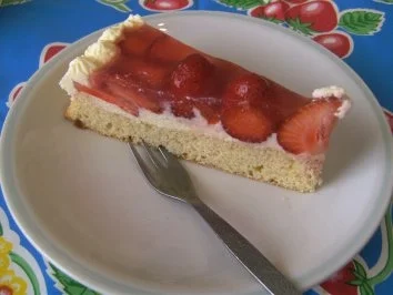 TORTE - Einfache Erdbeertorte - Rezept - Bild Nr. 3
