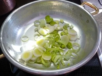 Gemüsebeilage : Schmorgurken in Meerettichsoße... - Rezept - Bild Nr. 2