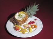 Kokos-Pistaziencreme mit frischen Früchten - Rezept