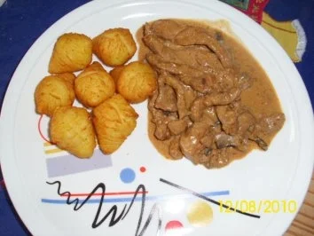 Rezept: Champignonrahmgeschnetzeltes mit Vanillesalz Champignonrahmgeschnetzeltes mit Vanillesalz - Rezept