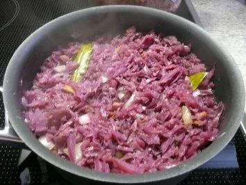 Gemüsebeilage - Rotkohl nach Oma´s Kochbuch .... - Rezept - Bild Nr. 2