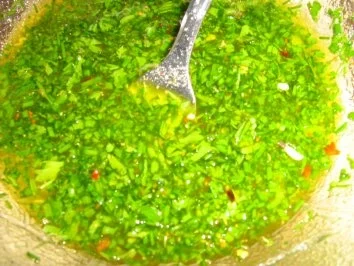 Bunter Eichblattsalat mit Champignons und einer Kräutervinaigrette - Rezept - Bild Nr. 3