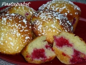 Rezept: Limoncello-Himbeer-Muffins Bild Nr. 4 Limoncello-Himbeer-Muffins - Rezept - Bild Nr. 4