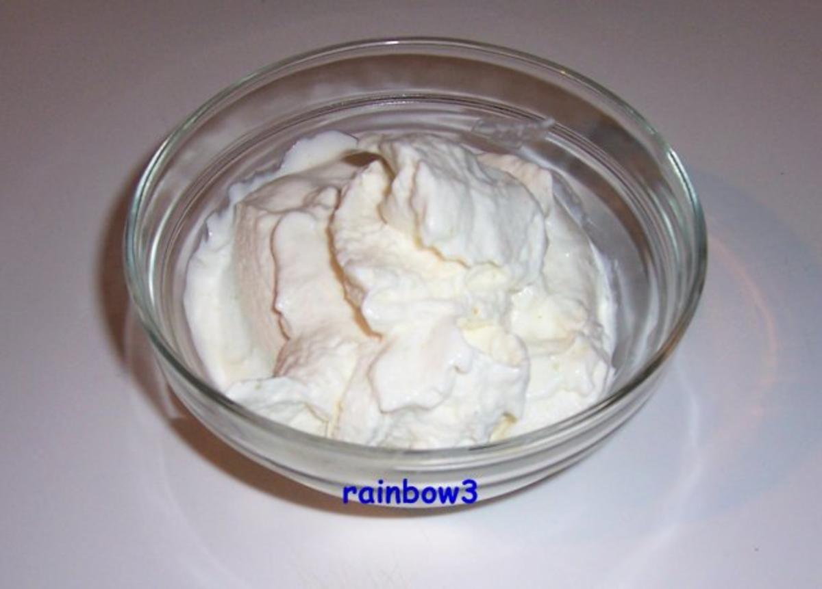 Dessert: Saure-Sahne-Eis (ohne Ei) - Rezept - kochbar.de