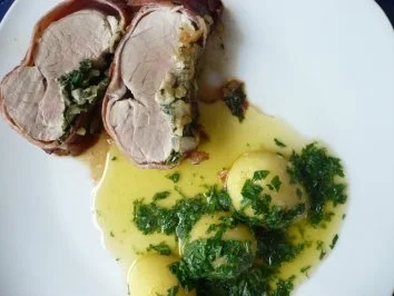 Rezept: Schweinefilet mit Kräuterfüllung Schweinefilet mit Kräuterfüllung - Rezept