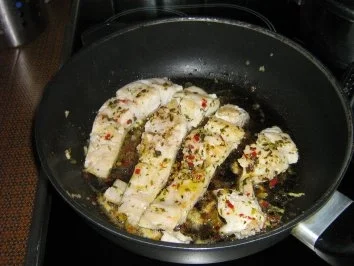 Viktoriabarsch in Kräutern gebraten mit Zitronen-Sauce - Rezept - Bild Nr. 4