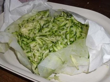 Rezept: Zucchini-Kartoffelkuchen mit Katenschinken und Kräutern Bild Nr. 3 Zucchini-Kartoffelkuchen mit Katenschinken und Kräutern - Rezept - Bild Nr. 3