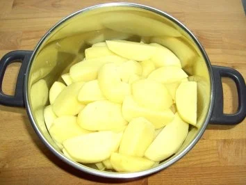 Rezept: Selbstgemachter Kartoffelbrei ganz einfach Bild Nr. 2 Selbstgemachter Kartoffelbrei ganz einfach - Rezept - Bild Nr. 2