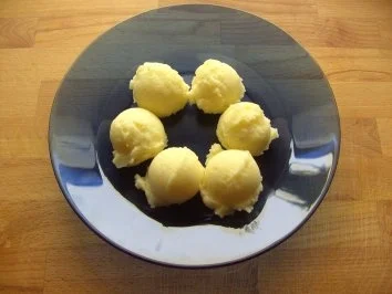 Rezept: Selbstgemachter Kartoffelbrei ganz einfach Selbstgemachter Kartoffelbrei ganz einfach - Rezept