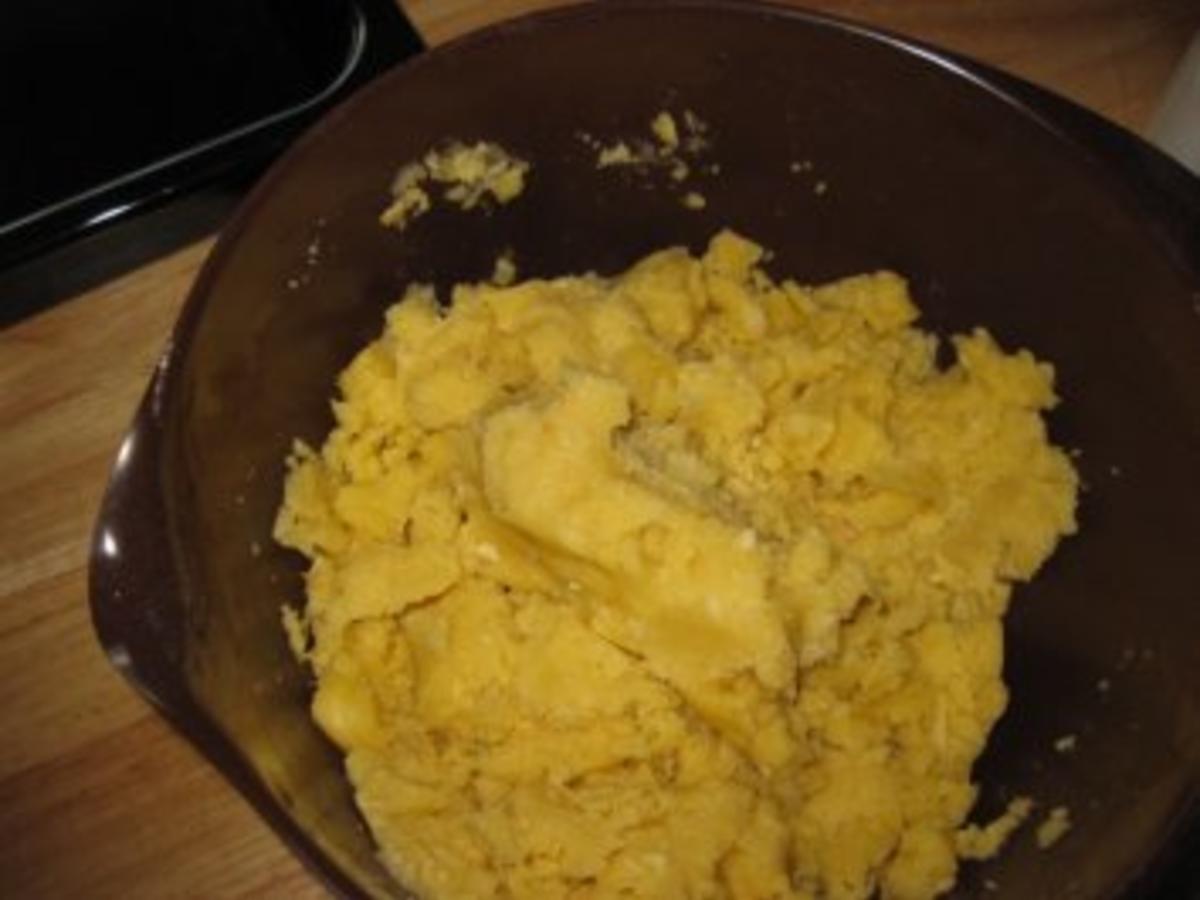 Gabi s Kirsch Pudding Streusel Schnitten - von rosinenschneckele Gabi s Kirsch Pudding Streusel Schnitten - von rosinenschneckele