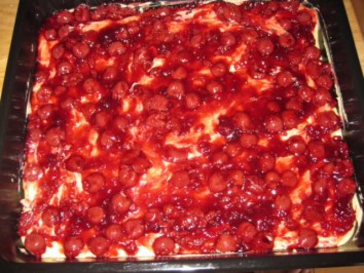Gabi's Kirsch-Pudding-Streusel-Schnitten - Rezept - Bild Nr. 7