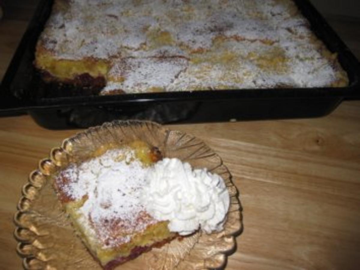 Gabi&amp;#39;s Kirsch-Pudding-Streusel-Schnitten - Rezept - kochbar.de