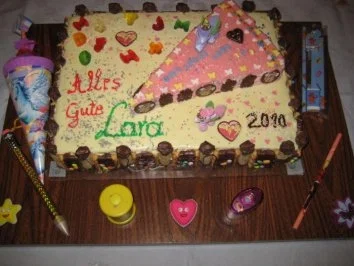 Rezept: Schulanfangstorte für Lara Bild Nr. 2 Schulanfangstorte für Lara - Rezept - Bild Nr. 2