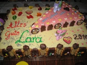 Rezept: Schulanfangstorte für Lara Bild Nr. 5 Schulanfangstorte für Lara - Rezept - Bild Nr. 5