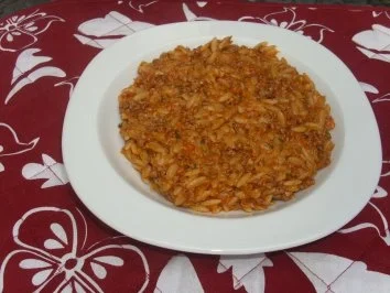 Fleischgerichte: Lammpfanne mit Reisnudeln - Rezept