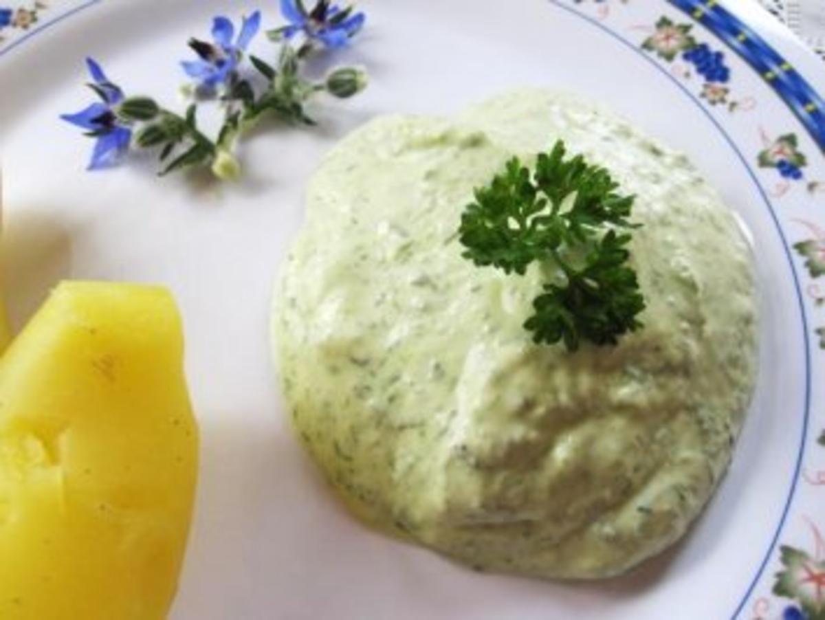 Sahne-Quark mit  "frischen"  Gartenkräutern, ... - Rezept - Bild Nr. 5