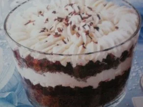 Preiselbeer-Schichtdessert - Rezept