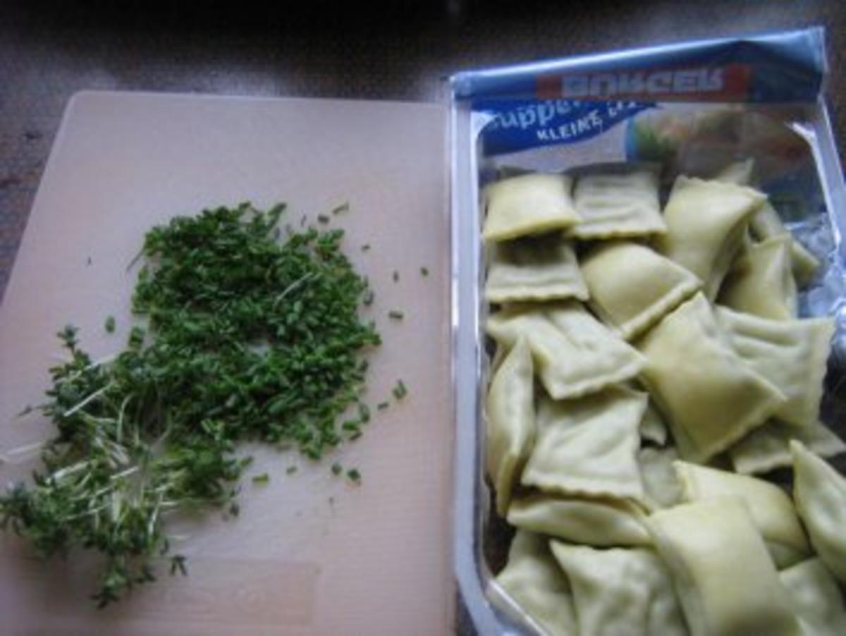 Maultaschensüppchen mit Gemüseeinlage - Rezept - Bild Nr. 2