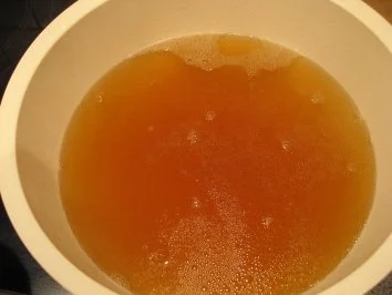 Suppe-Badewasser vom Huhn - Rezept