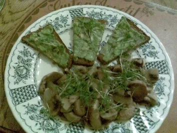 Schnelle Champignons-Pfanne mit Kresse - Rezept - Bild Nr. 2