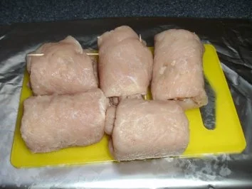 Rezept: Schnitzelröllchen Bild Nr. 3 Schnitzelröllchen - Rezept - Bild Nr. 3