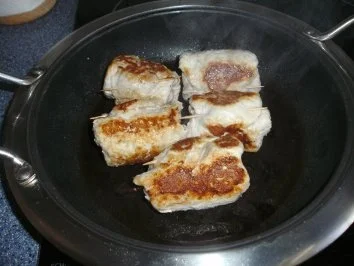 Rezept: Schnitzelröllchen Bild Nr. 4 Schnitzelröllchen - Rezept - Bild Nr. 4