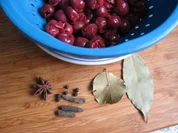 Kirschen im Gewürzsud - Rezept