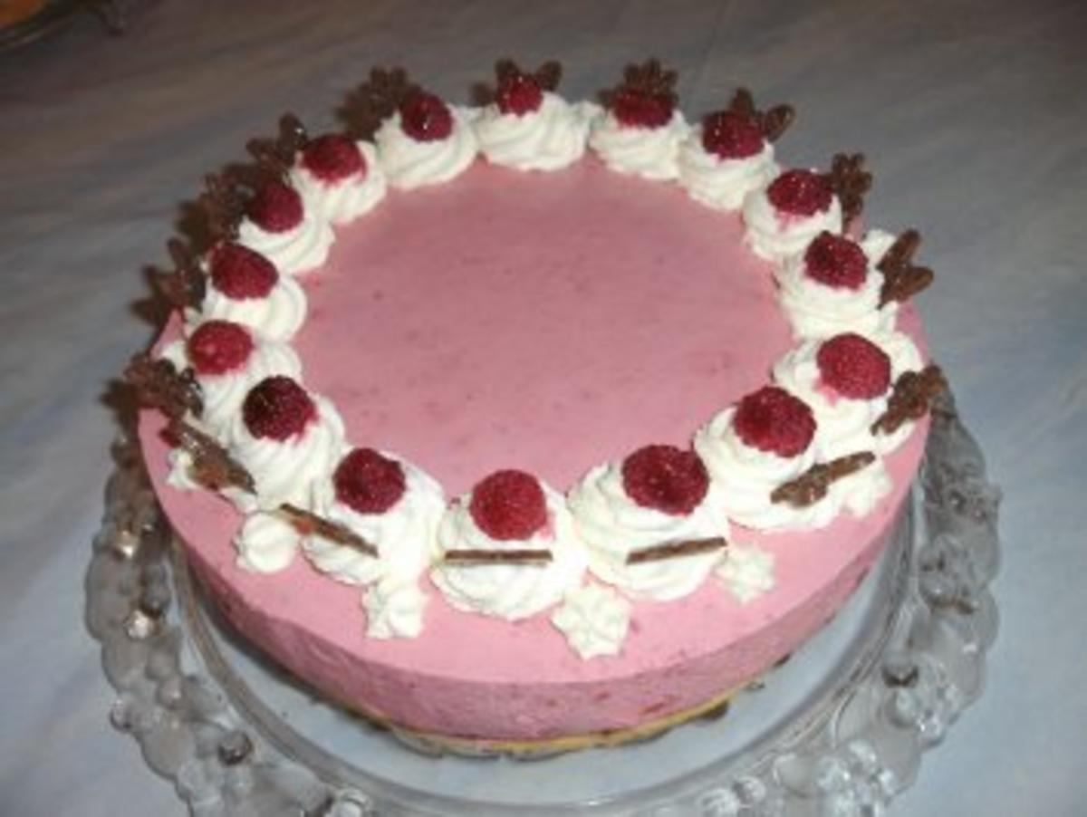 Himbeer - Frischkäse - Torte - Rezept
