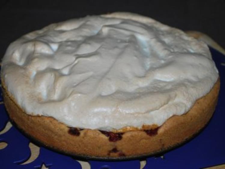 Italienischer Pflaumenkuchen mit Baiserhaube - Rezept - kochbar.de