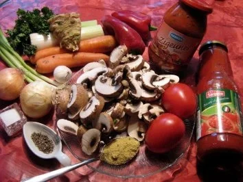 Rezept: Zigeunersoße Bea Bild Nr. 2 Zigeunersoße Bea - Rezept - Bild Nr. 2