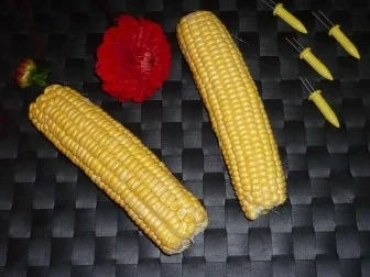 Maiskolben mit Knoblauchbutter auf die schnelle Art - Rezept